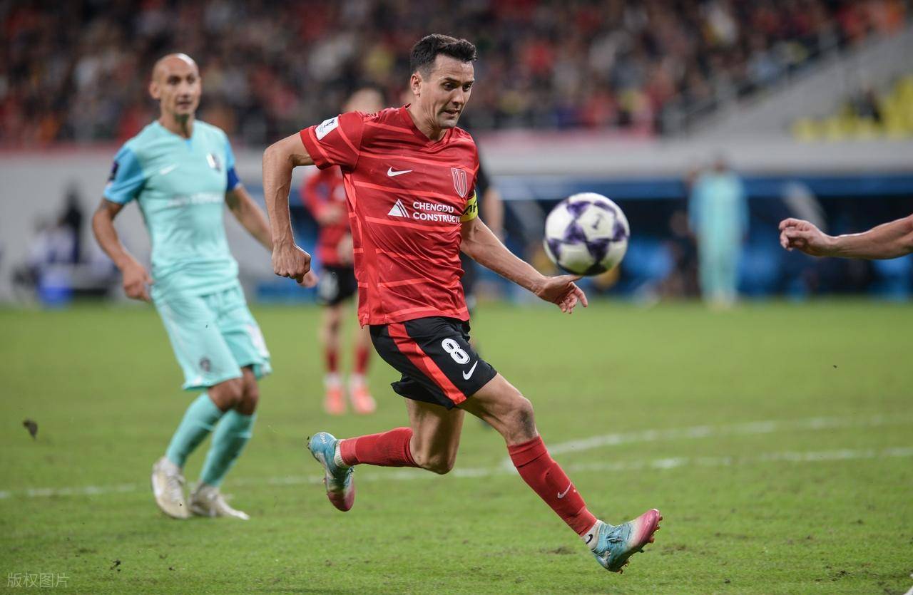 英雄联盟台服官网-包含赛地聚焦：荷甲窗口期热度飙升；罗马豪取连胜；质疑声仍在；数据趋势出现新变化的词条