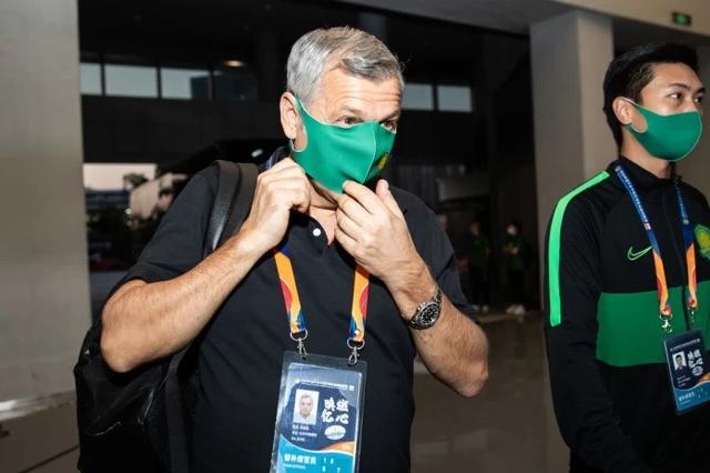 英雄联盟-全明星赛倒计时；北京国安今晨更衣室发声；细节引发关注；更衣室稳定；年轻球员得到机会的简单介绍