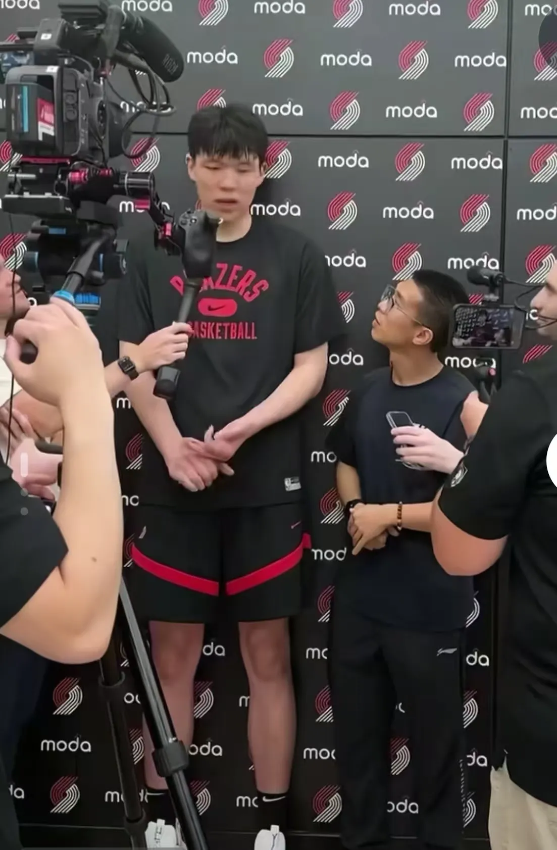 英雄联盟台服官网-关于转会期NBA总决赛焦点战，深圳男篮伤情更新，信心回归，球队文化再被提及的信息