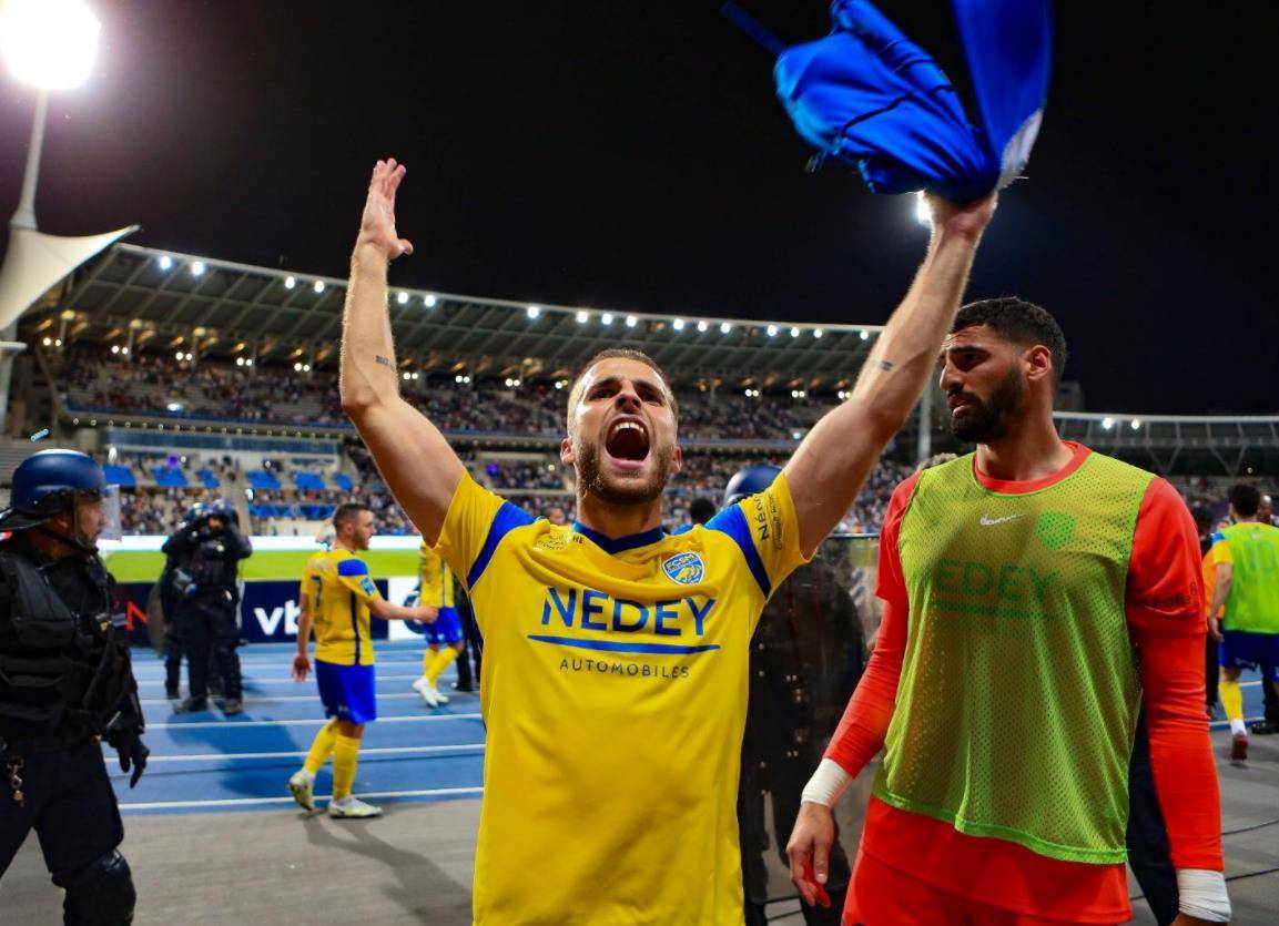 英雄联盟台服官网地址入口-菲尼克斯太阳迎法甲关键赛，赛前内部沟通，引发热议，资深球员宣示担当的简单介绍