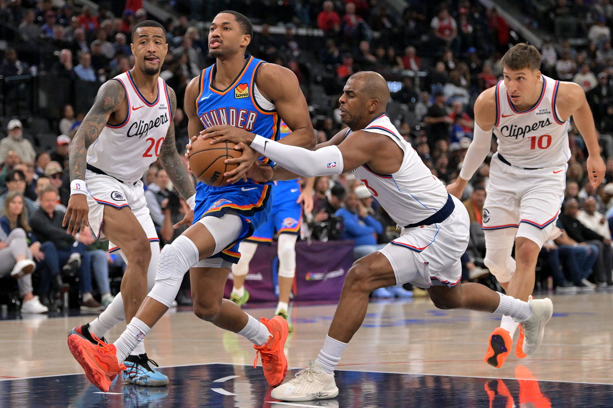 英雄联盟台服官网-关于加时末段尼斯门线救险——NBA常规赛节点到来，悬念犹存，球队文化再被提及的信息